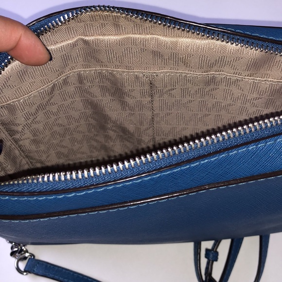 Crossbody MK bag - Picture 6 of 6